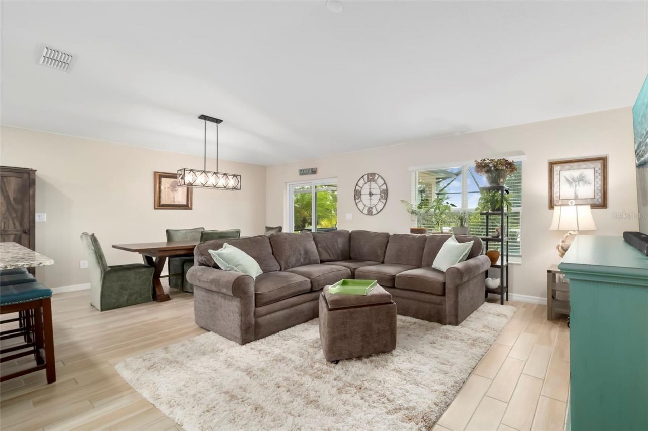 3491 74th Avenue Circle East, Sarasota, FL 34243 Photo