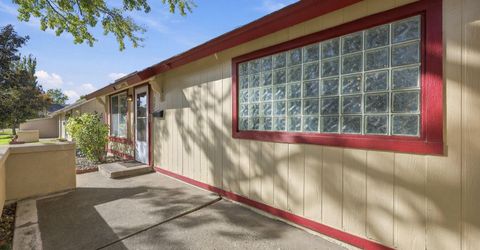 1751 London Circle, Sparks, NV 89431 Photo