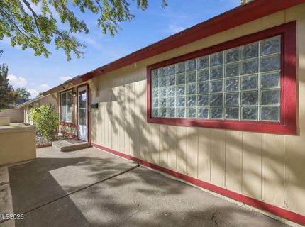 1751 London Circle, Sparks, NV 89431 Photo