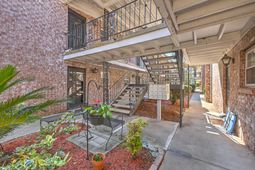 867 Colony Drive photo 4