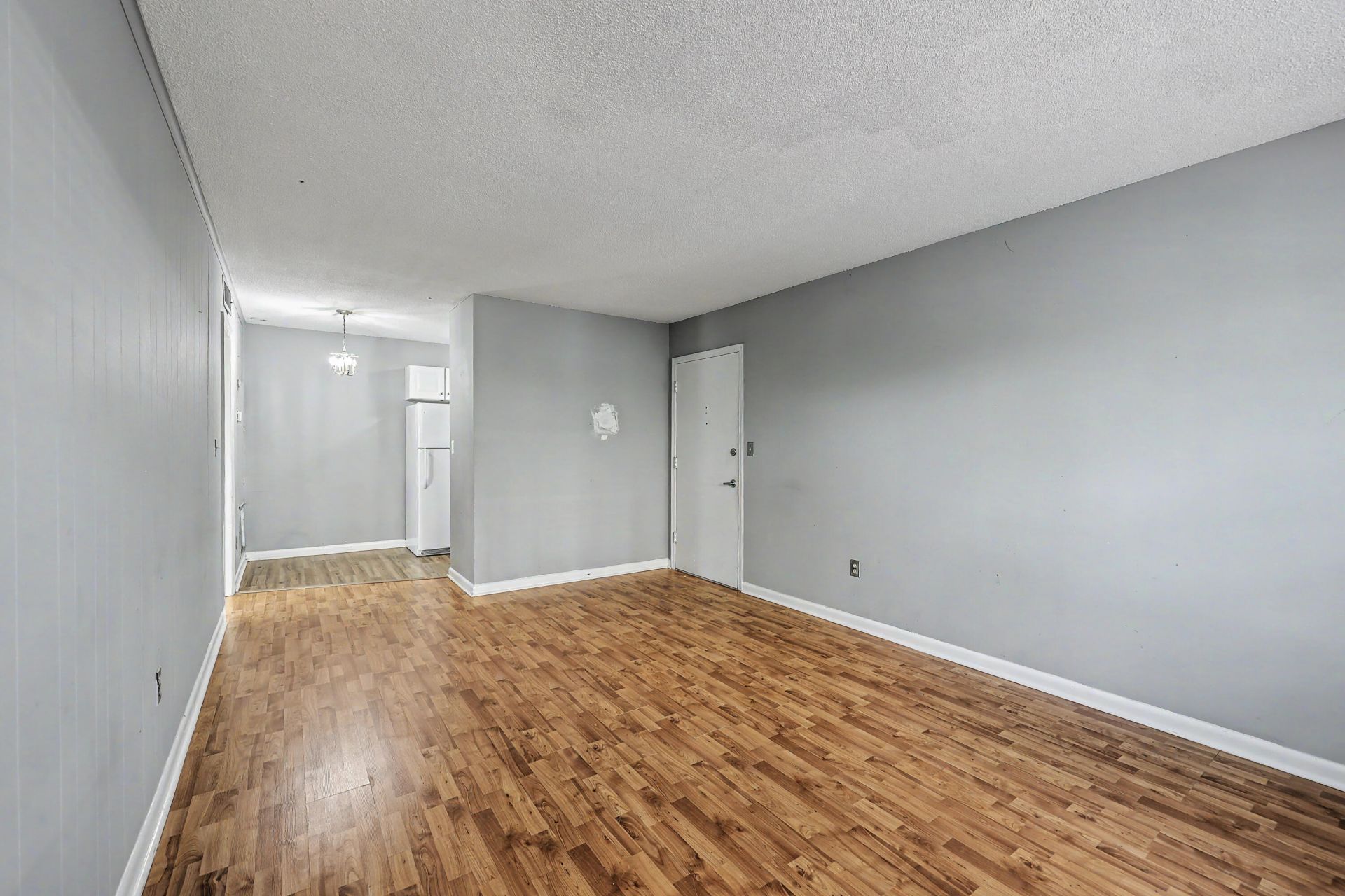 867 Colony Drive Photo 6