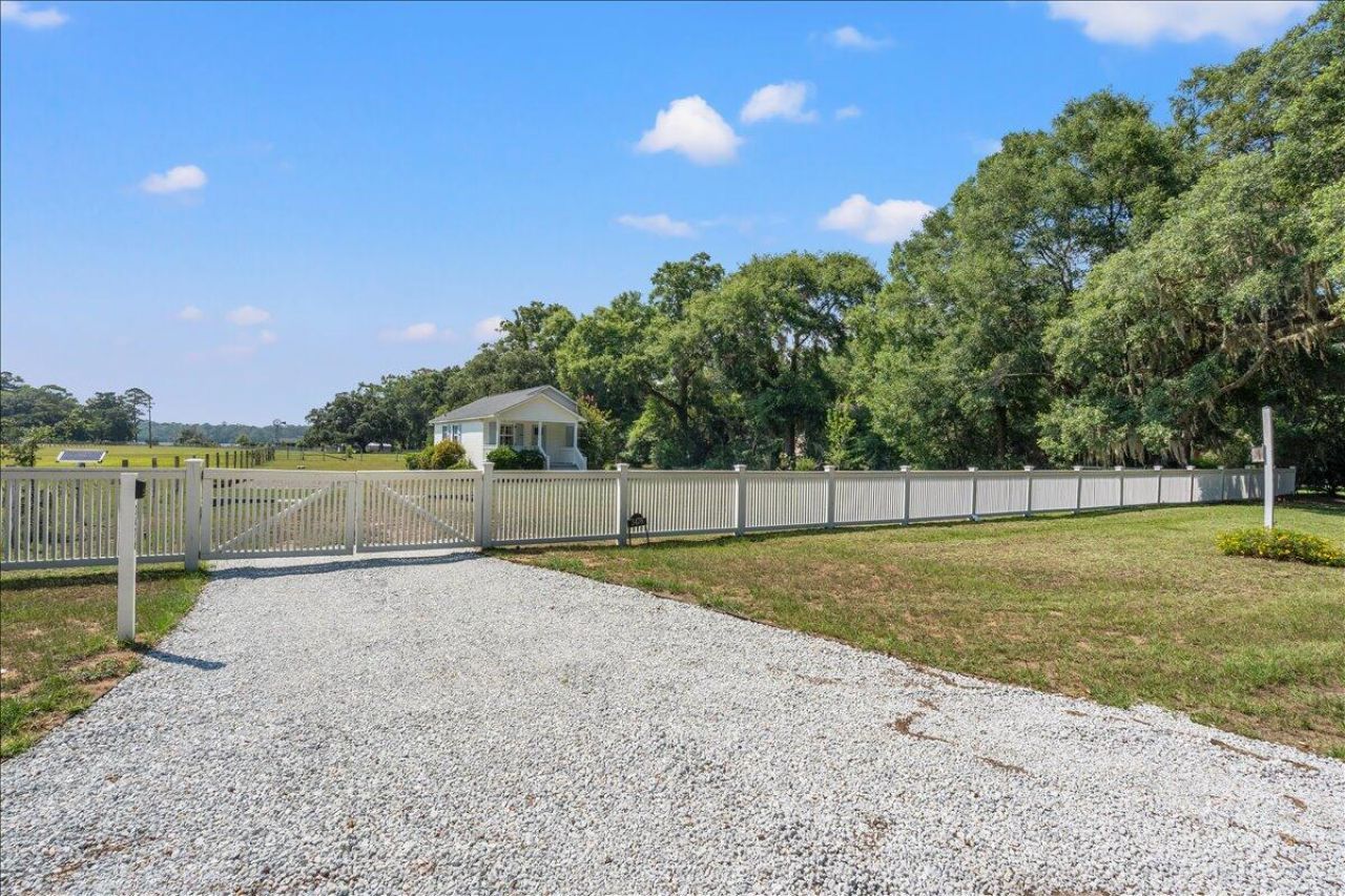 3476 Bohicket Road Photo 4