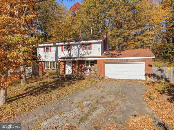10 HEMLOCK ROAD , MOUNT POCONO, PA 18344