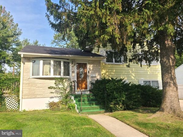 33 BRIARCLIFF DRIVE, NEW CASTLE, DE 19720