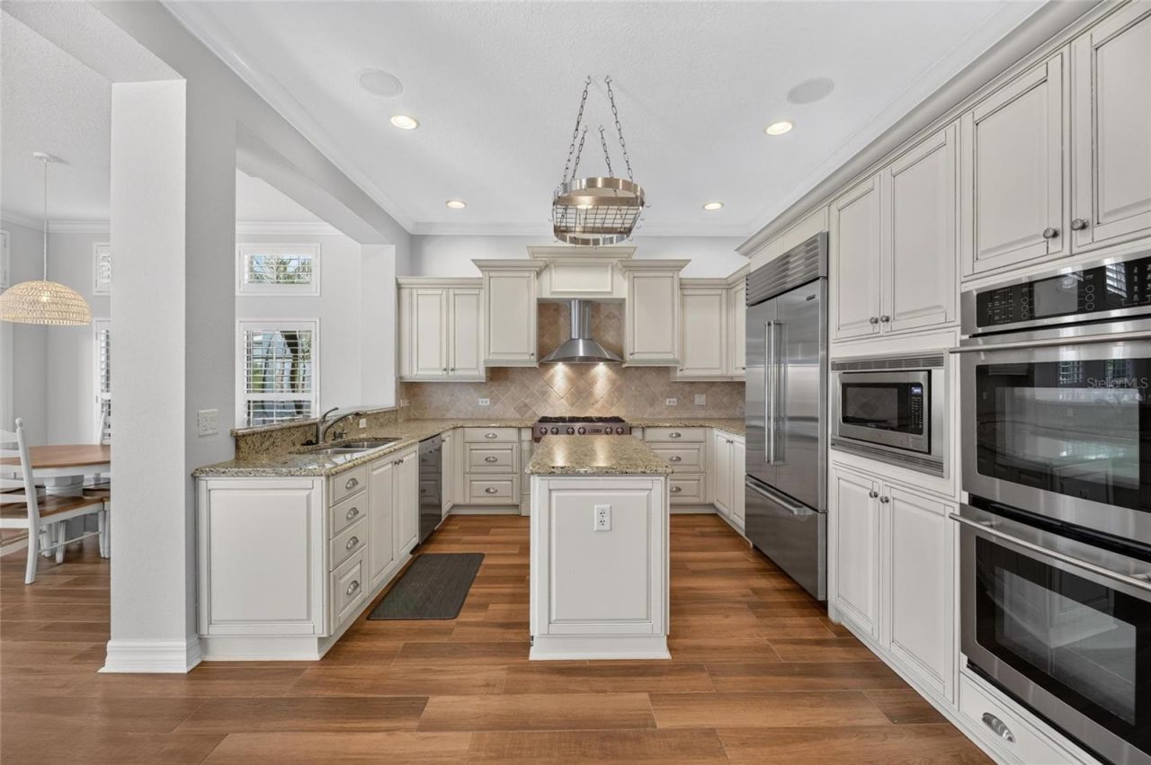 825 Islebay Drive, Apollo Beach, FL 33572 Photo