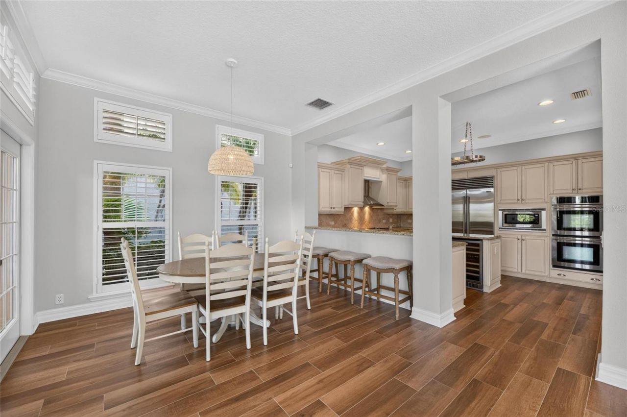 825 Islebay Drive, Apollo Beach, FL 33572 Photo