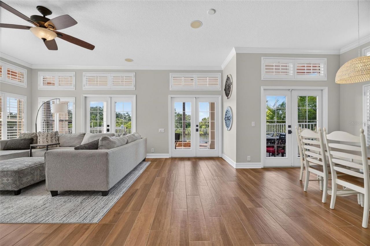 825 Islebay Drive, Apollo Beach, FL 33572 Photo