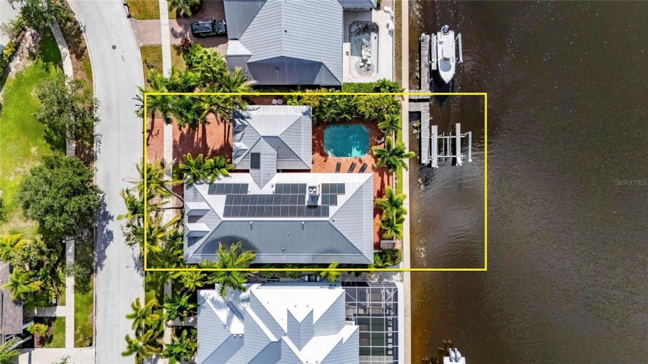 825 Islebay Drive, Apollo Beach, FL 33572 Photo