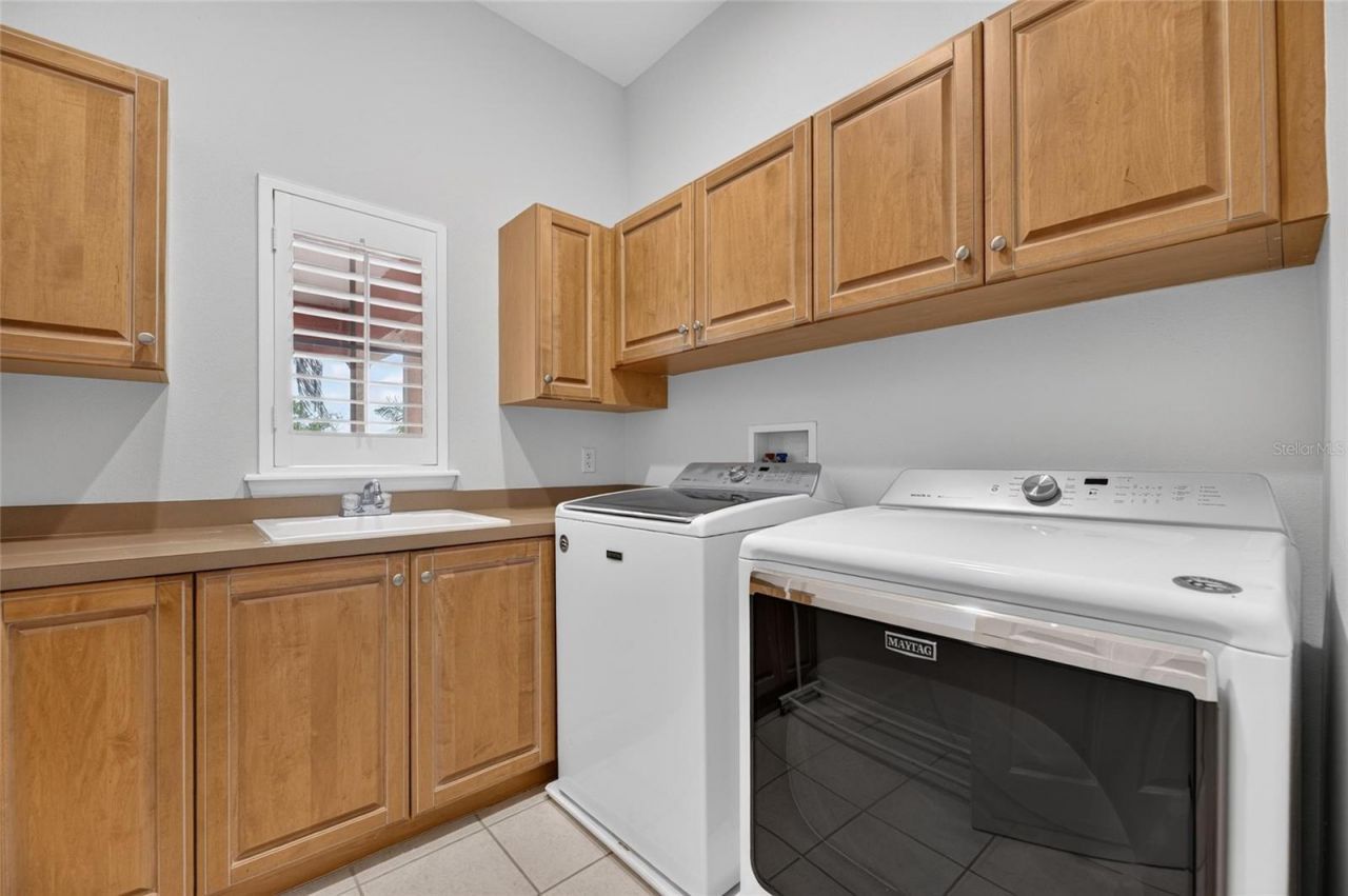 825 Islebay Drive, Apollo Beach, FL 33572 Photo