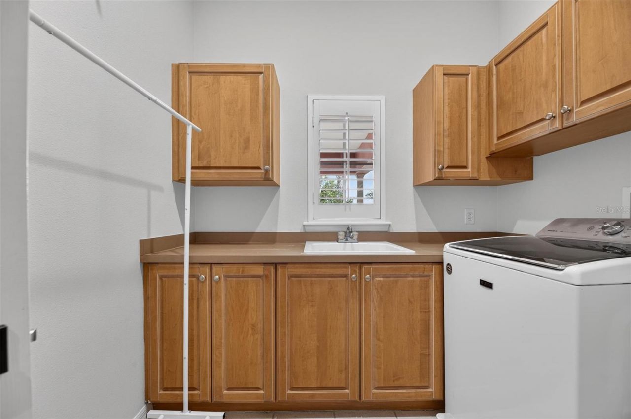 825 Islebay Drive, Apollo Beach, FL 33572 Photo