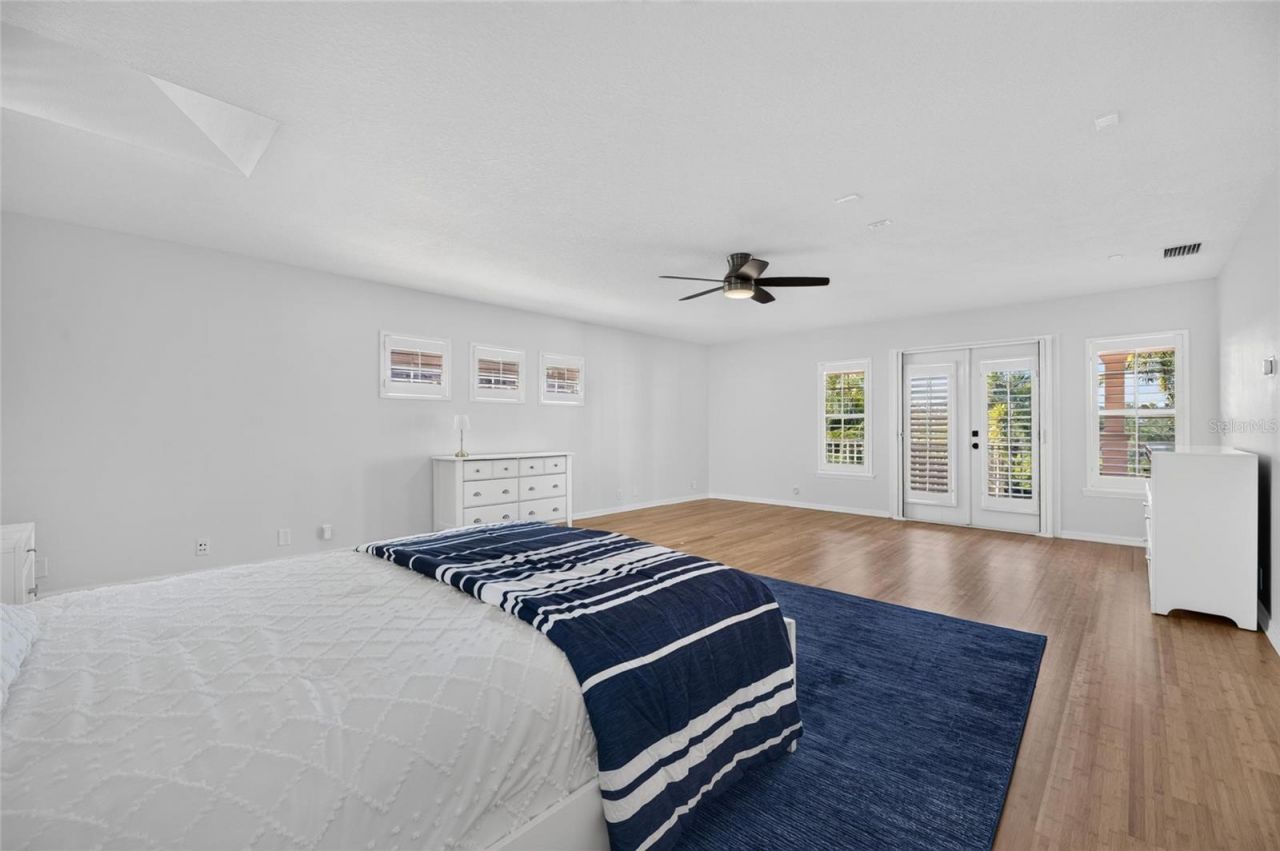 825 Islebay Drive, Apollo Beach, FL 33572 Photo