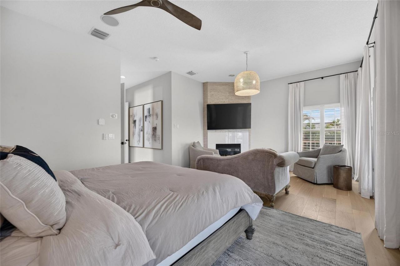 825 Islebay Drive, Apollo Beach, FL 33572 Photo