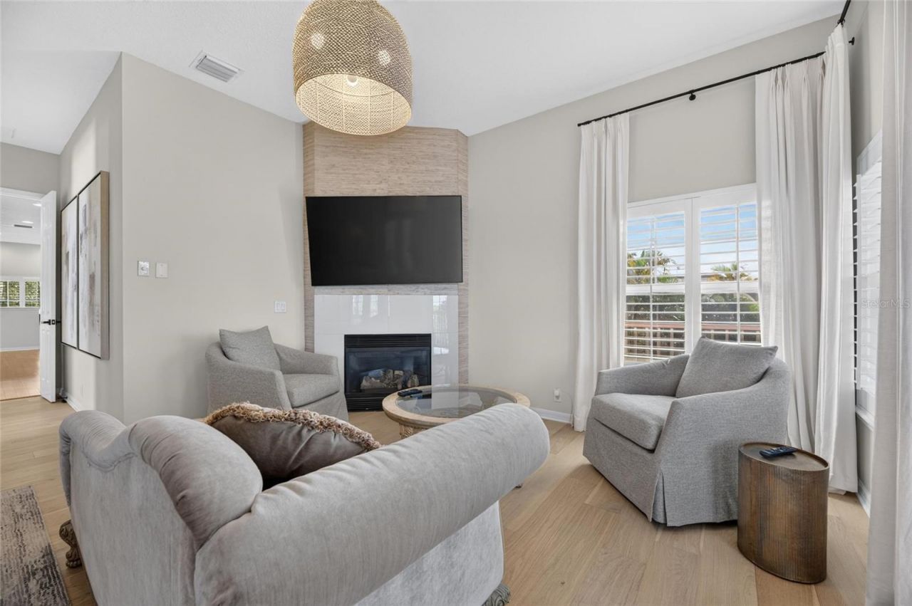 825 Islebay Drive, Apollo Beach, FL 33572 Photo