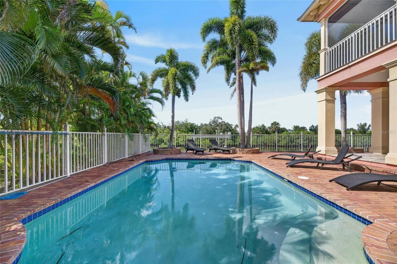 825 Islebay Drive, Apollo Beach, FL 33572 Photo