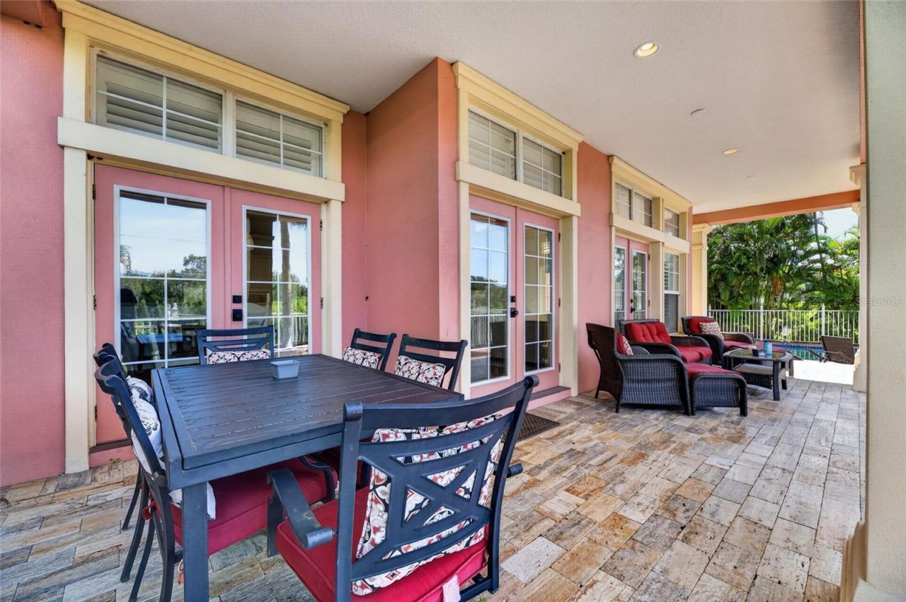 825 Islebay Drive, Apollo Beach, FL 33572 Photo