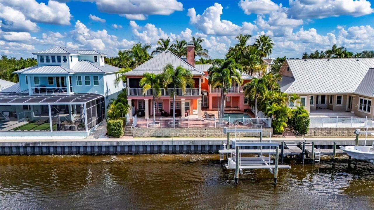 825 Islebay Drive, Apollo Beach, FL 33572 Photo