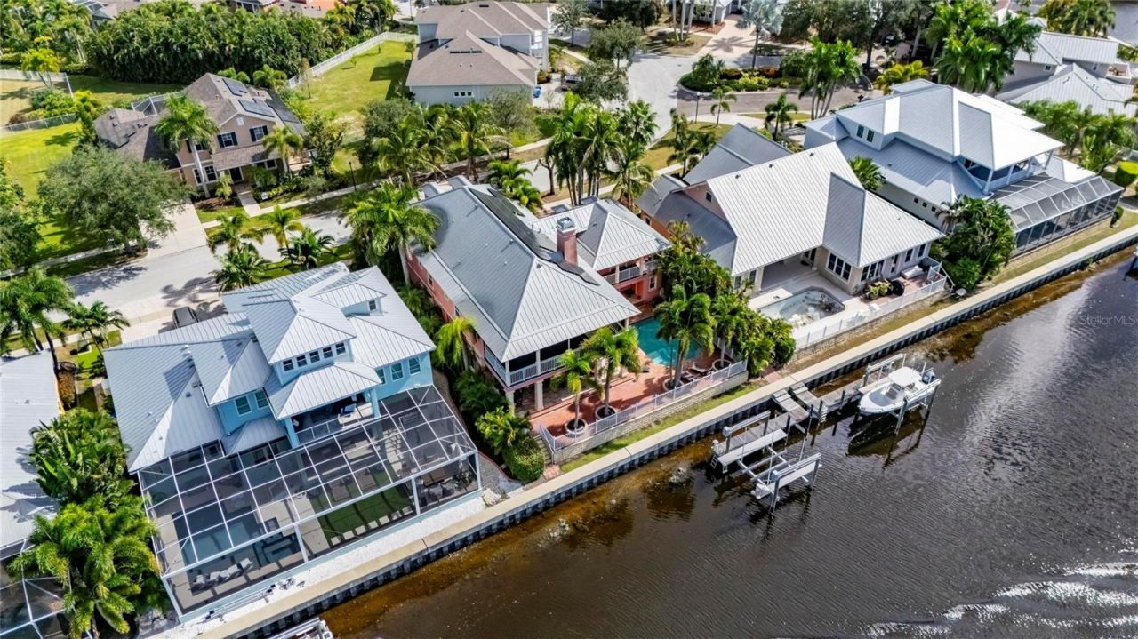 825 Islebay Drive, Apollo Beach, FL 33572 Photo