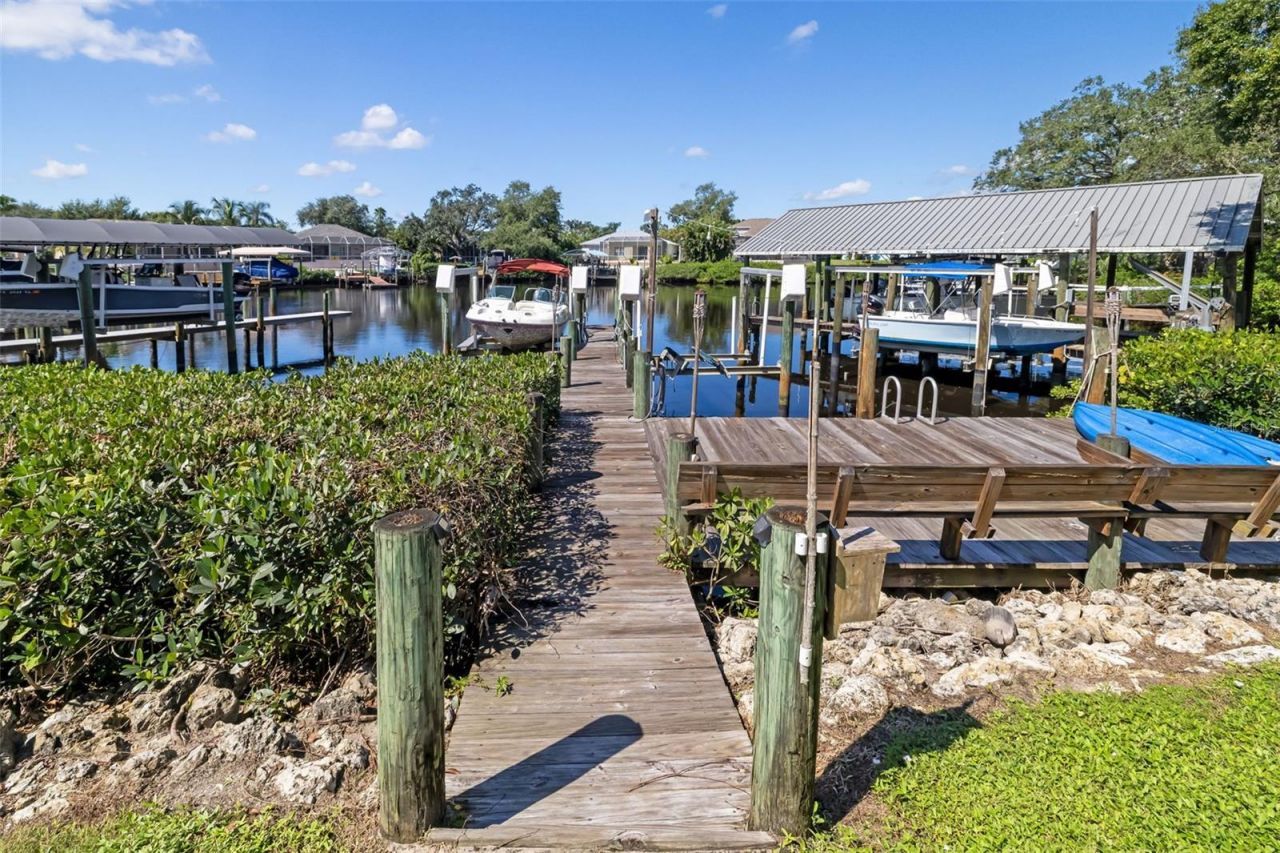 124 41st Circle E, Bradenton, FL 34208 Photo
