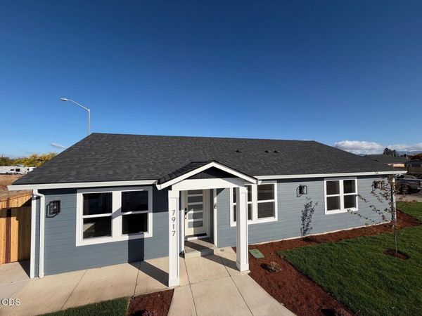 7917 Marcelle Lane, White City, OR 97503