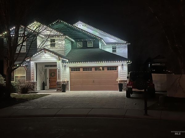 2722 E Omera Ct, Meridian, ID 83646