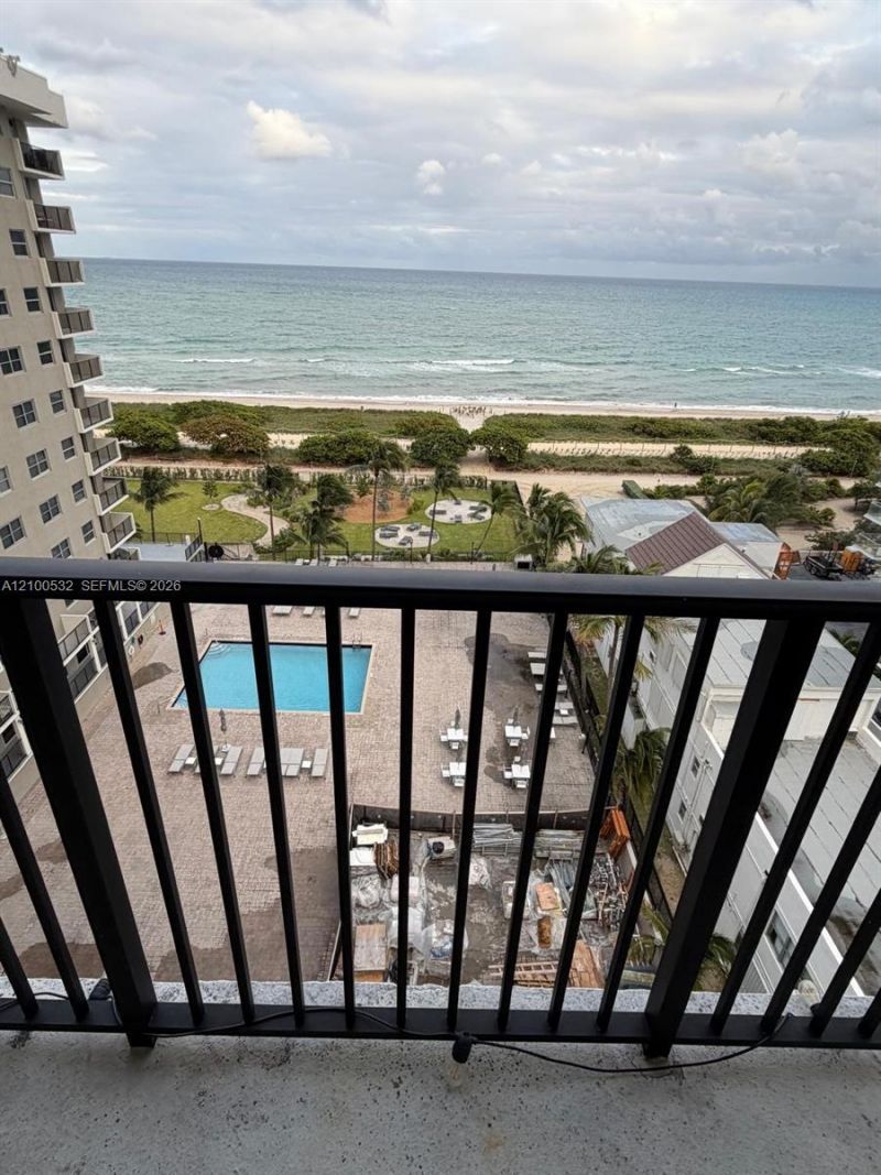 9273 Collins Ave, Unit 912, Surfside, FL 33154 Photo