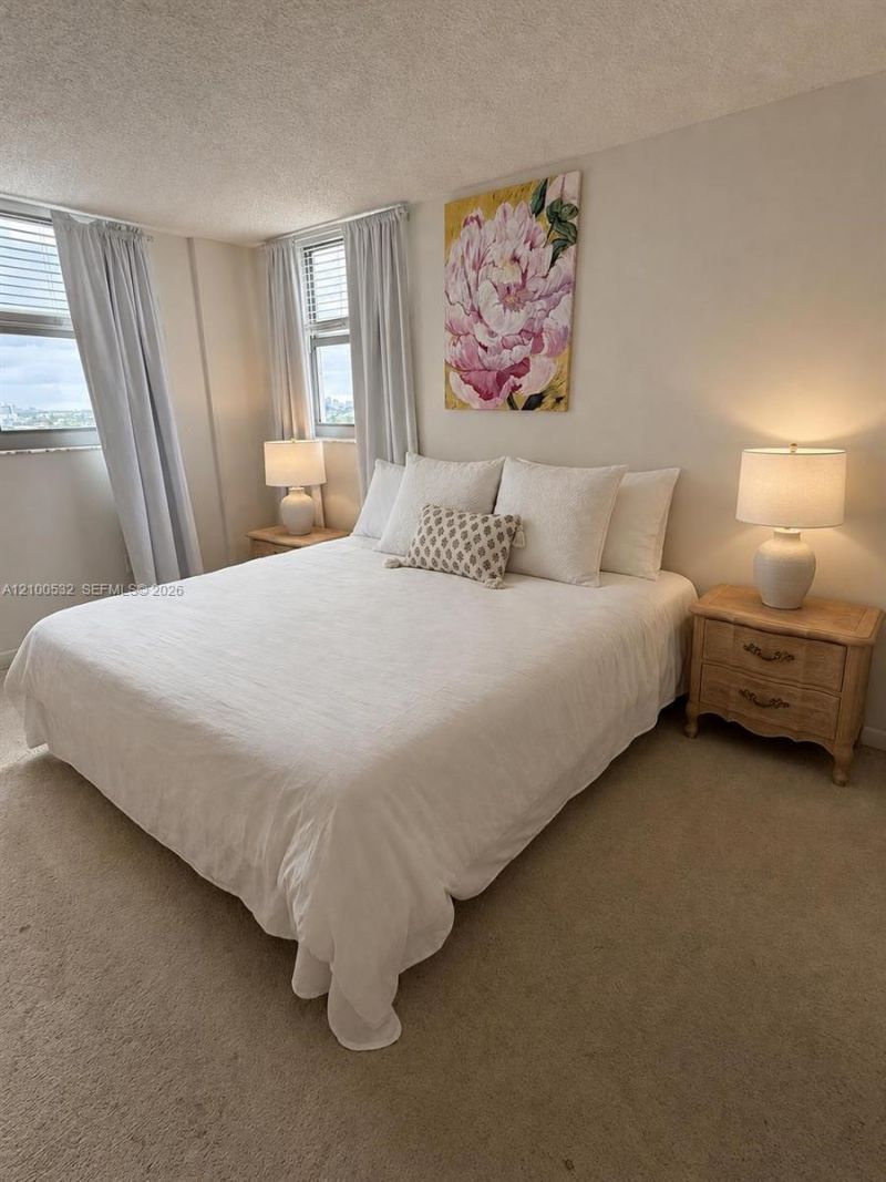9273 Collins Ave, Unit 912, Surfside, FL 33154 Photo