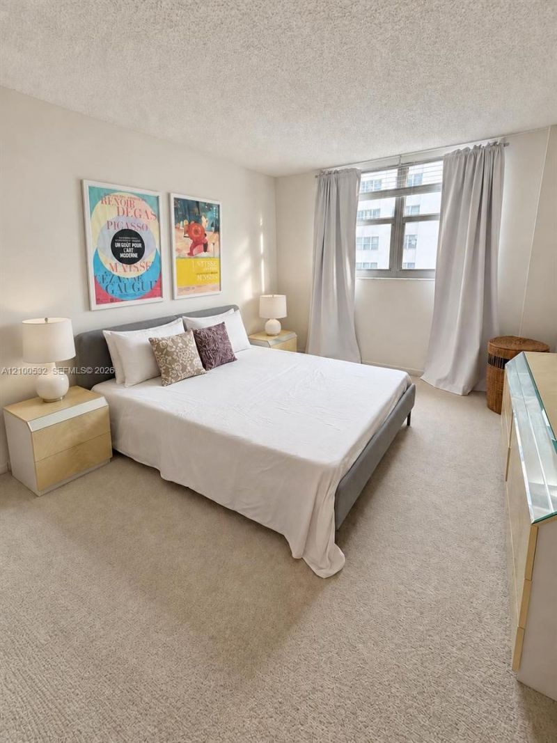 9273 Collins Ave, Unit 912, Surfside, FL 33154 Photo
