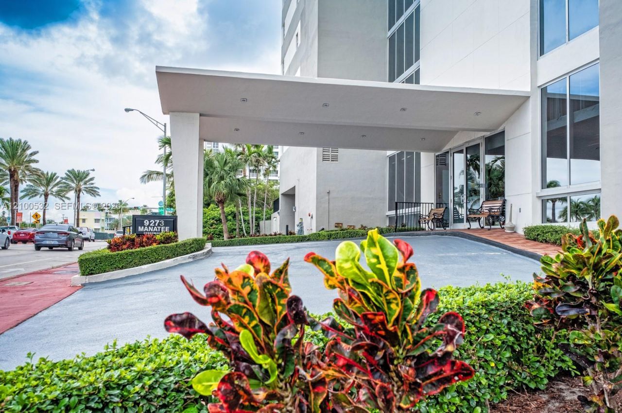 9273 Collins Ave, Unit 912, Surfside, FL 33154 Photo