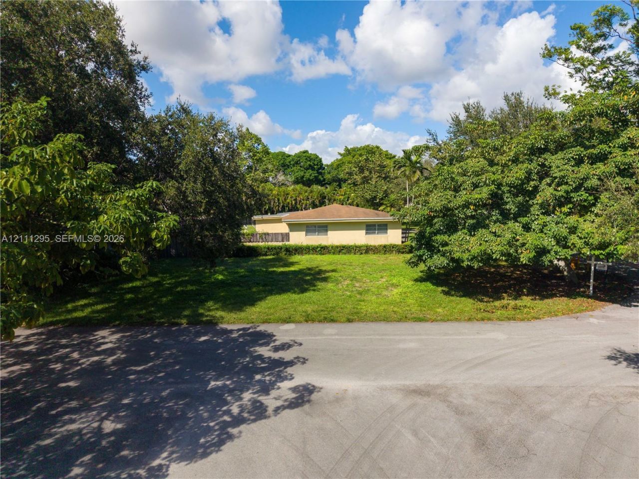 12940 SW 82nd Ct , Pinecrest, FL 33156 Photo