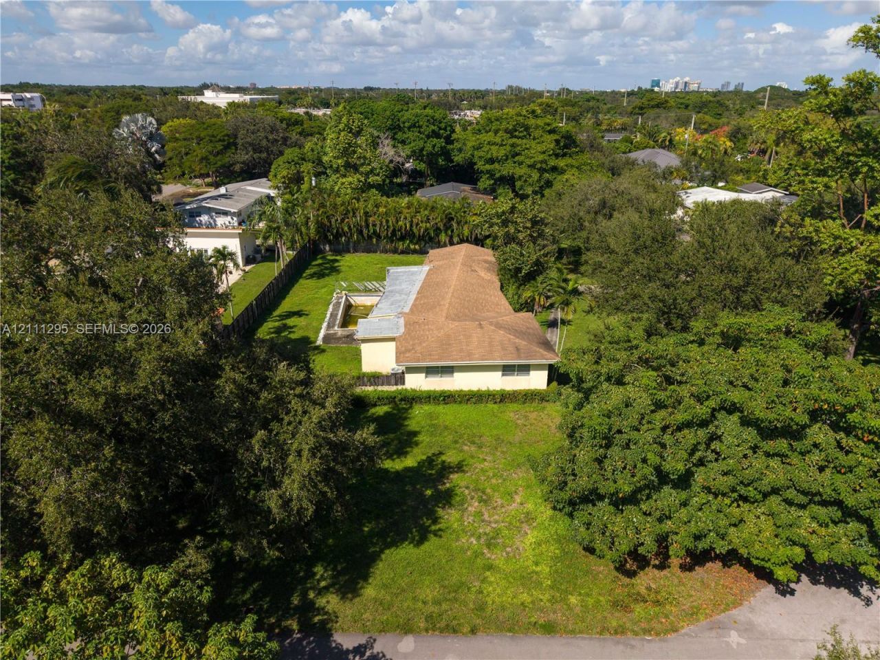 12940 SW 82nd Ct , Pinecrest, FL 33156 Photo