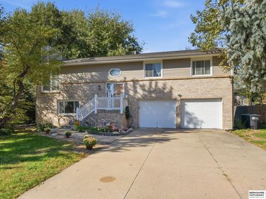 1024 S 218 Street, Elkhorn, NE 68022