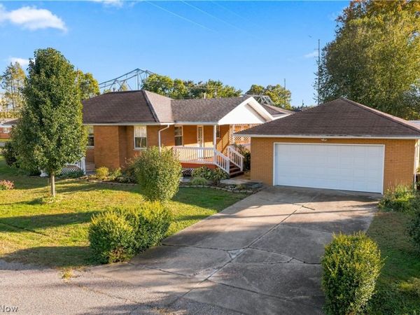 101 Matheny Avenue , Belpre, OH 45714