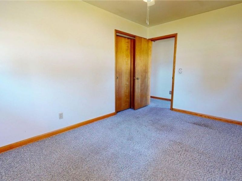 101 Matheny Avenue , Belpre, OH 45714 Photo 14