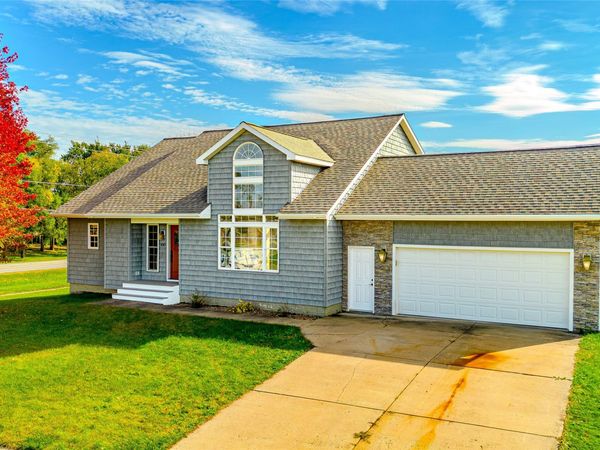 100 NW 11th Street, Grimes, IA 50111
