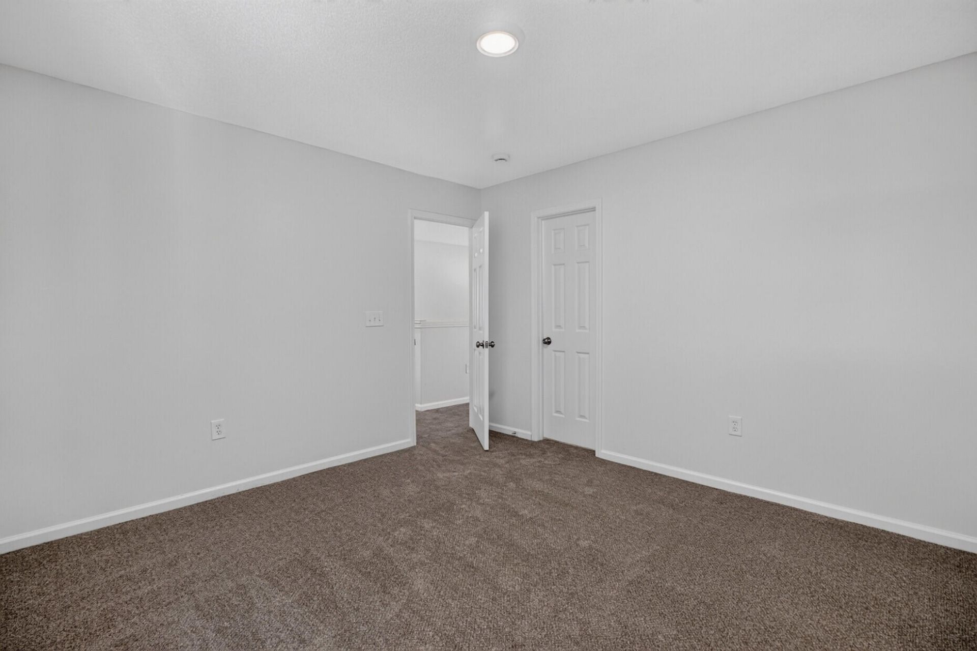 114 Elbow Circle Photo 31