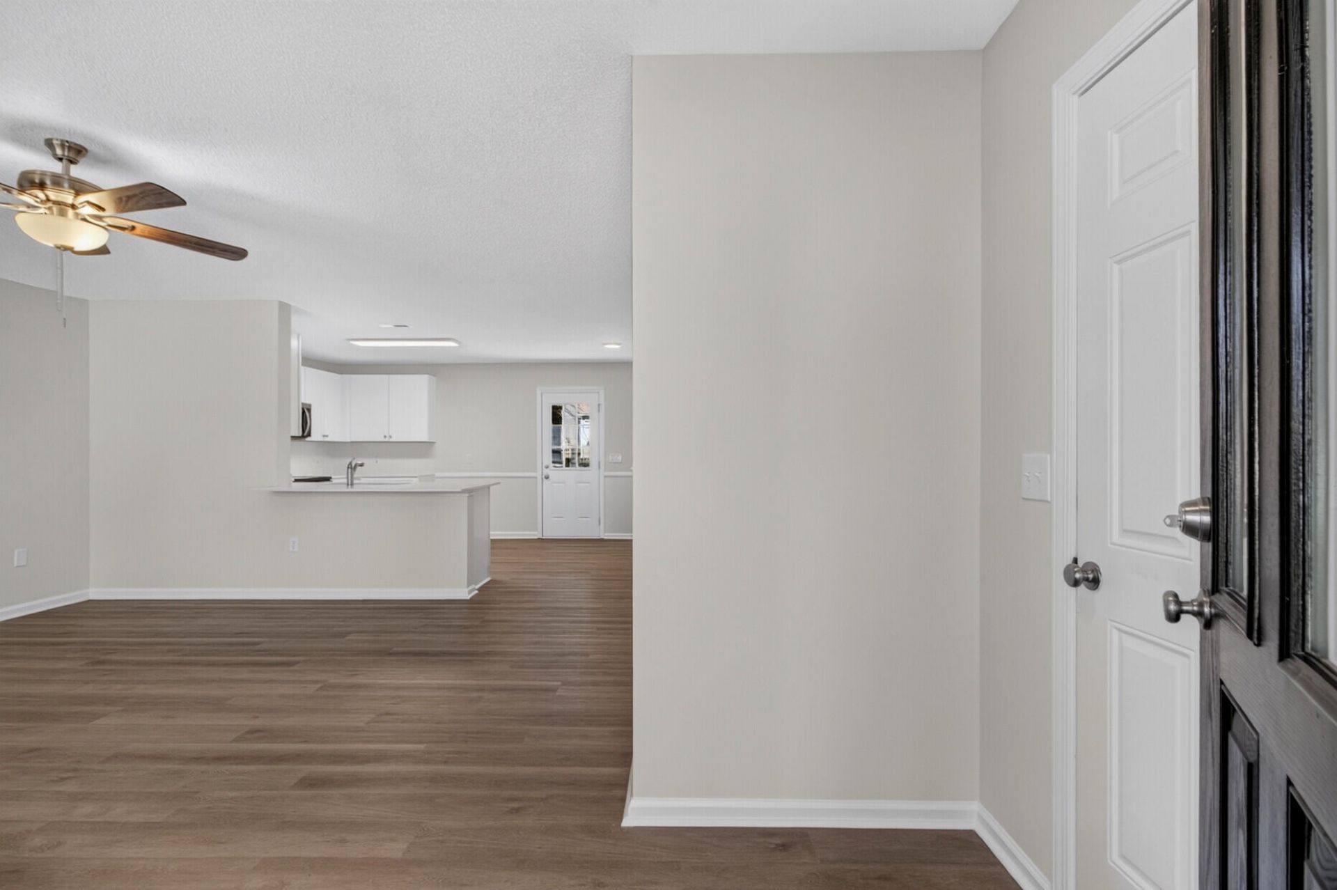114 Elbow Circle Photo 4