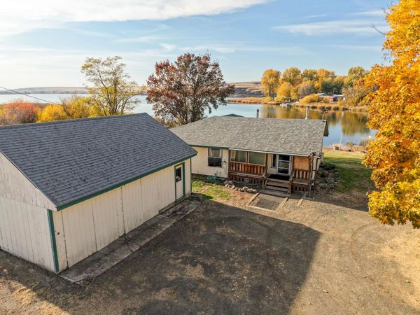 1873 N Sprague Lake Resort Rd, Sprague, WA 99032