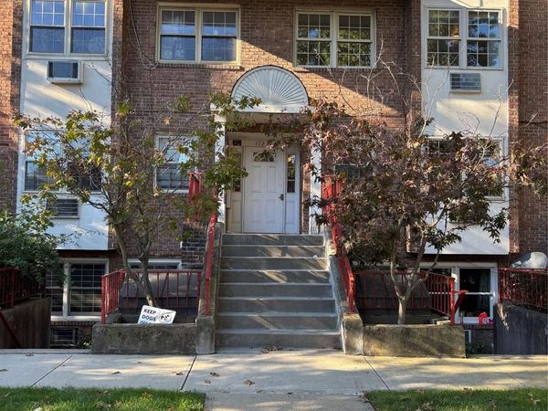 17239 Highland Avenue , Unit 4H, Jamaica Estates, NY 11432
