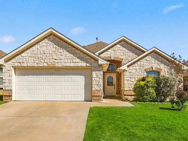 8600 Western Meadows Drive , Fort Worth, TX 76244