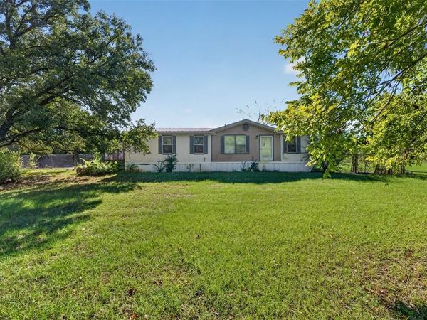 700 Kim Court, Cleburne, TX 76031