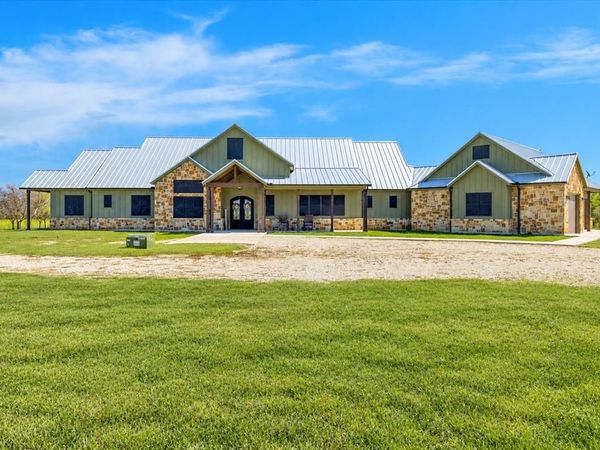 5921 Hawkeye Road, Unit A, Krum, TX 76249