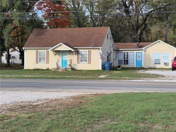 981 N Curtis Avenue , Pea Ridge, AR 72751