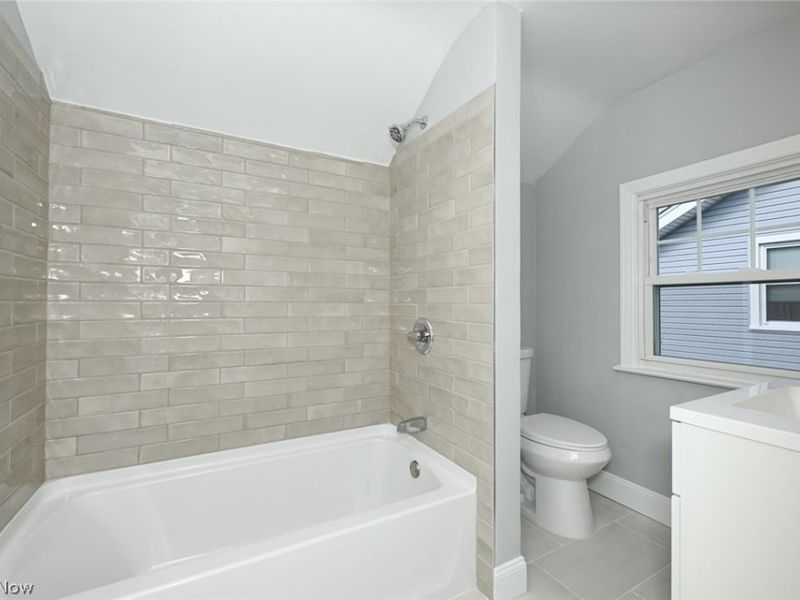 1444 Oakwood Avenue, Akron, OH 44301 Photo 28