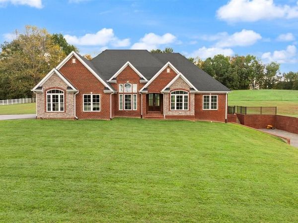 75 Denver Drive , Columbia, KY 42728