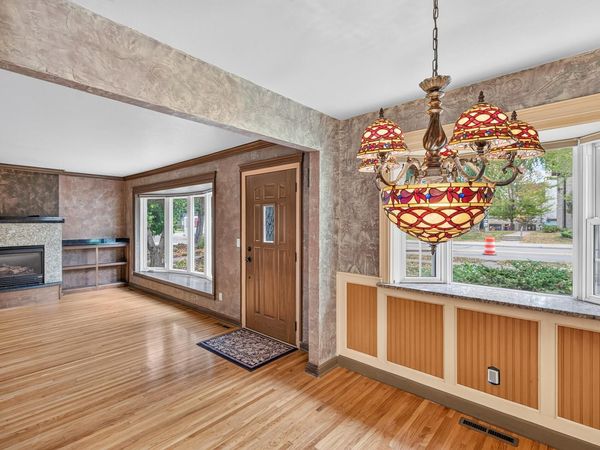 242 5th Avenue N, Hopkins, MN 55343
