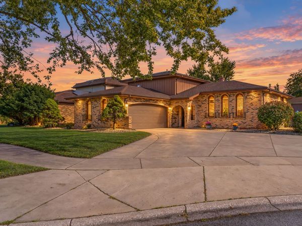 18433 Lange Street, Lansing, IL 60438