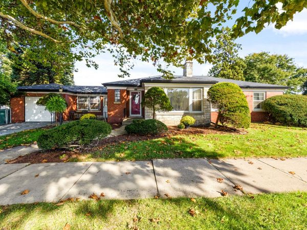 3600 W 99th Street, Evergreen Park, IL 60805
