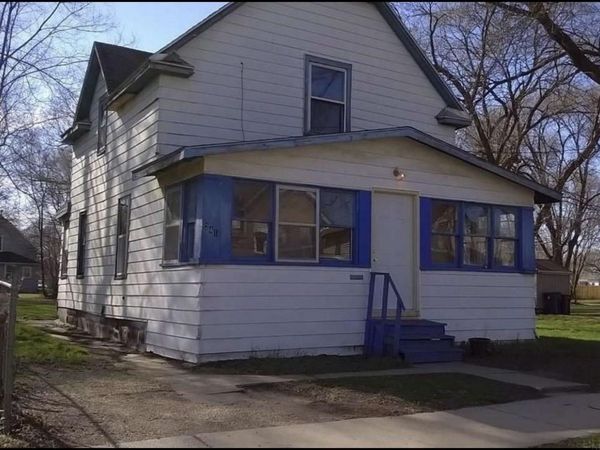 241 Jackson Street, Waterloo, IA 50703