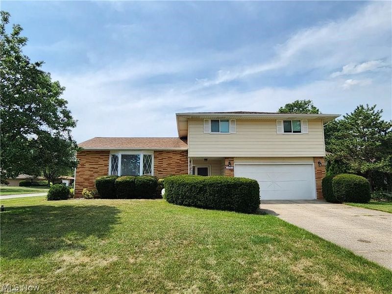 5650 Cascade Court, Seven Hills, OH 44131 Photo 1