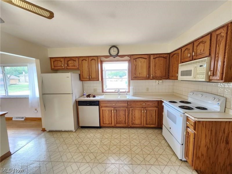 5650 Cascade Court, Seven Hills, OH 44131 Photo 3